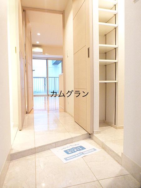 カスタリア麻布十番の玄関写真