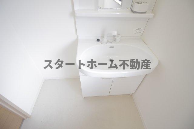 洗面設備　忙しい朝には欠かせない洗面所です