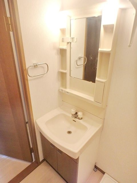 コーエイラポール日吉弐番館の内装写真