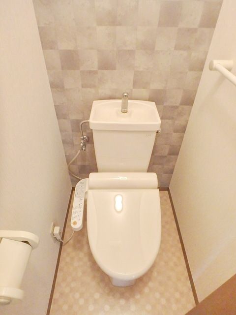 コーエイラポール日吉弐番館のトイレ写真