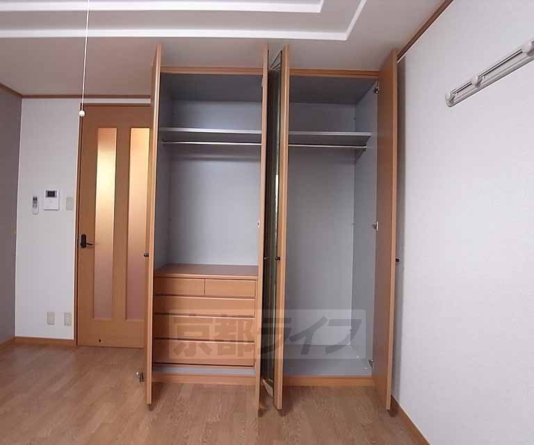 収納　洋服の収納も十分出来ます。