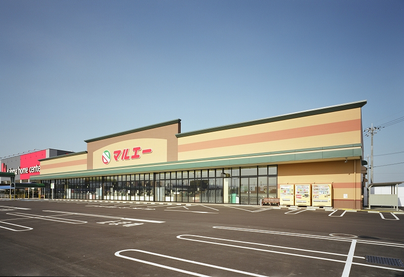 スーパー　マルエー二日市店（スーパー）まで604m