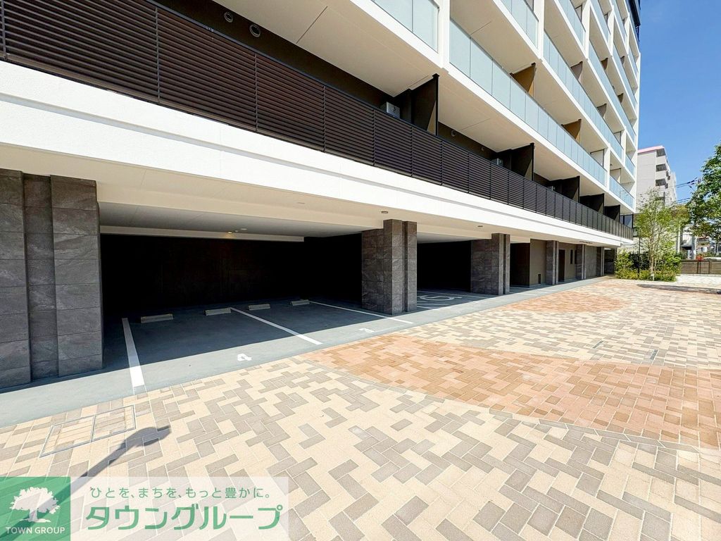 駐車場　エントランス
