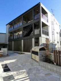 建物外観　エピーメロン亀青