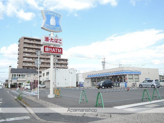 コンビニ　ローソン岡山新保店（コンビニ）まで493m