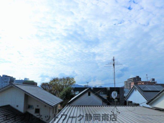 【静岡市駿河区大坪町のマンションの眺望】