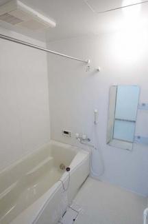 バス・シャワールーム　追い焚き機能・浴室乾燥機能付き