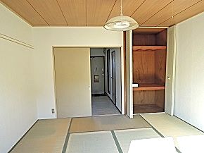 和山ハイツの居間写真