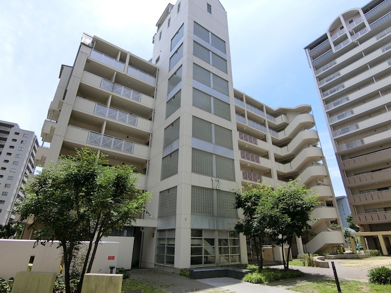 神戸市灘区摩耶海岸通のマンションの建物外観