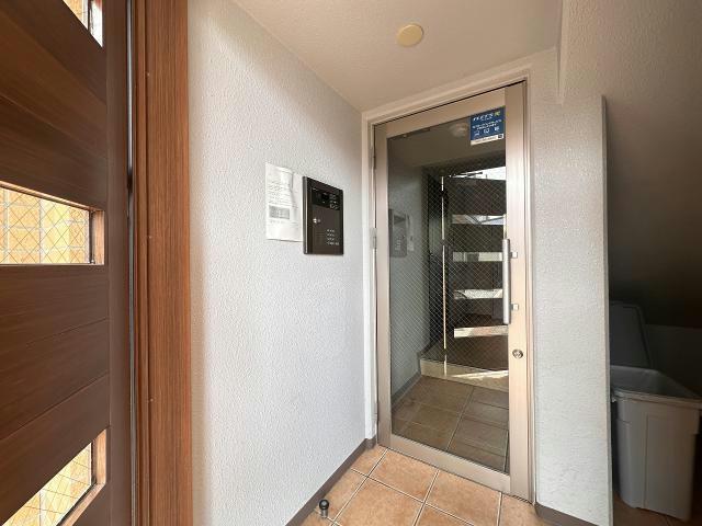 エントランス　エントランス部分