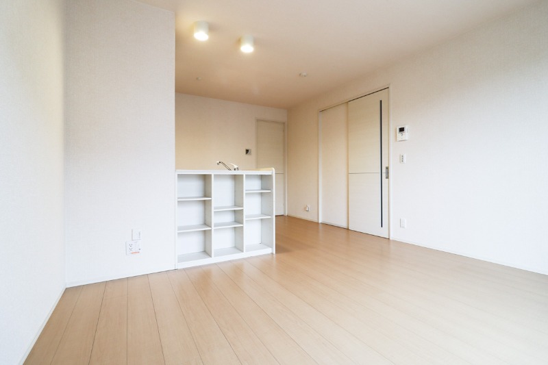 居室・リビング　図面と現状に相違がある場合には現状を優先