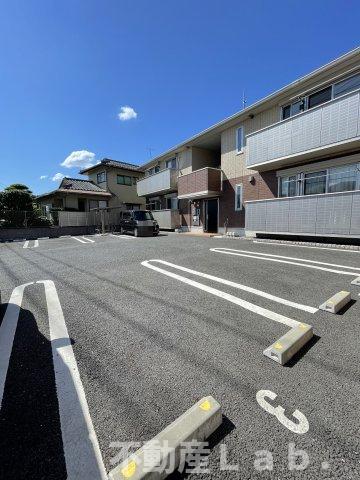 【宇城市松橋町松橋のアパートの駐車場】