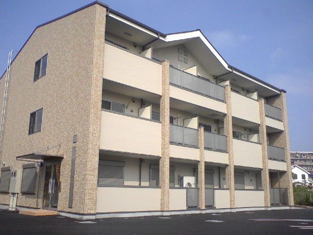 【堺市中区平井のマンションの建物外観】