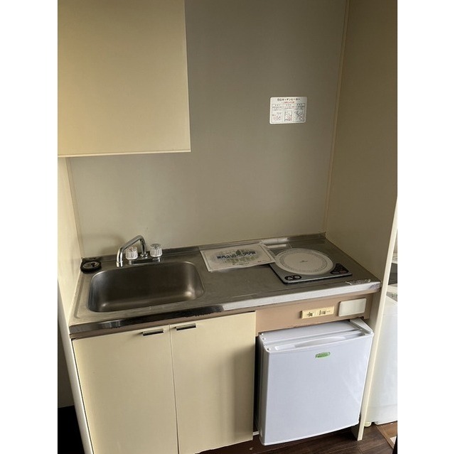 キッチン　ＩＨコンロ　ミニ冷蔵庫