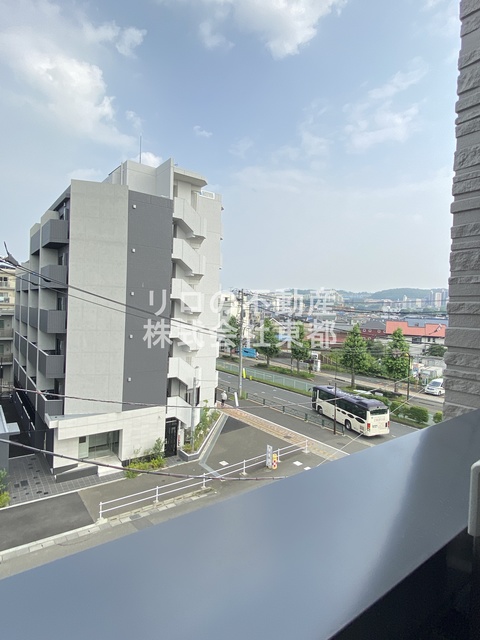 眺望　お部屋からの景色です！圧迫感がないので暮らしやすい♪