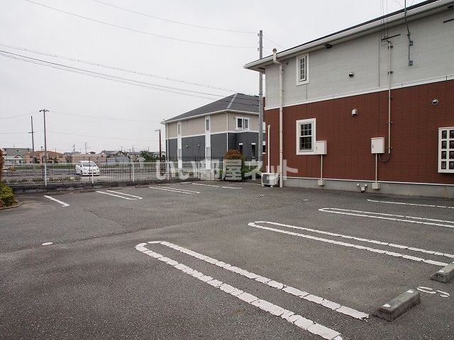 【姫路市阿保のアパートの駐車場】