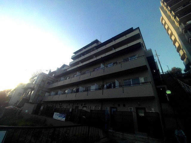 シャトー朝霧の外観写真
