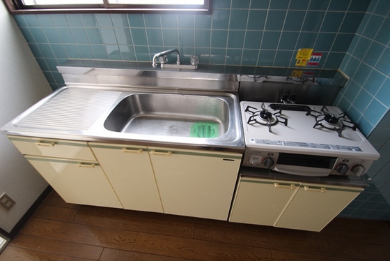 キッチン　※別部屋の写真です