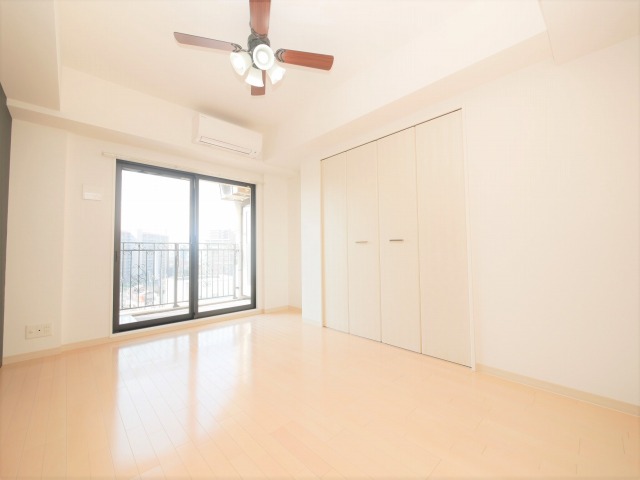 居室・リビング　Luxe都島III　リビング