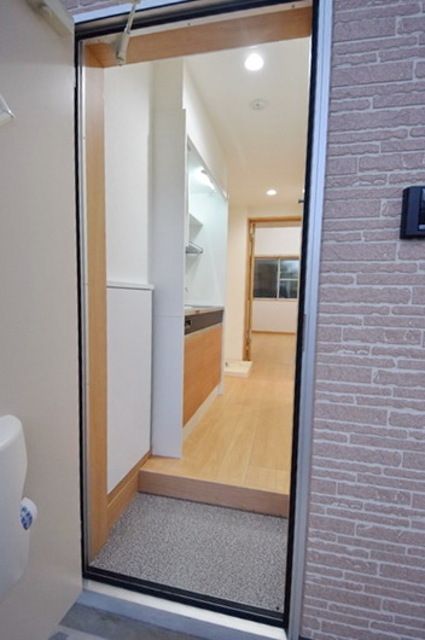 玄関　同施工会社参考写真