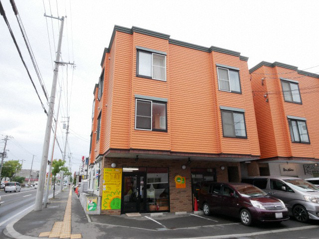 建物外観　地下鉄東西線南郷７丁目駅まで徒歩2分！