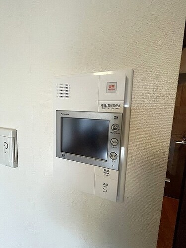 居室・リビング　モニタ付きインターホン　内装前