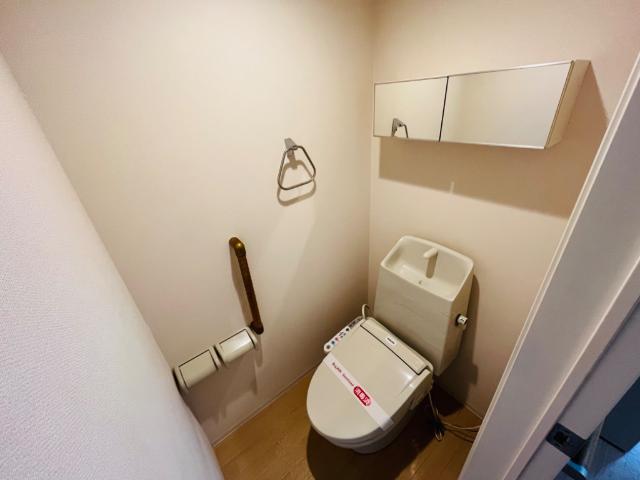 トイレ　シャワー付トイレ