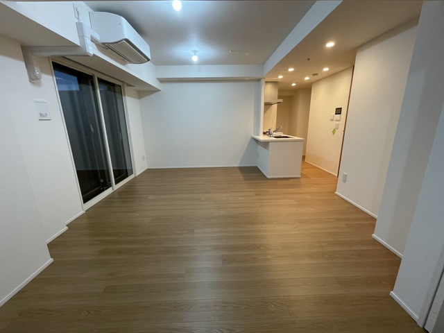 居室・リビング　別号室参考写真