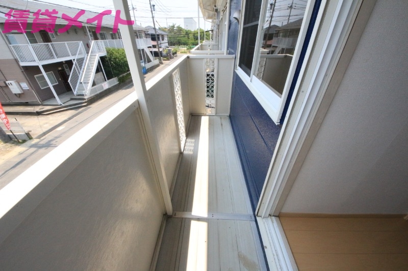 バルコニー　同物件別室写真