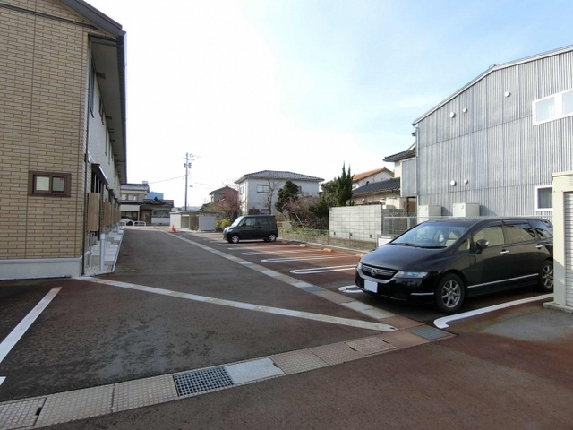 駐車場　融雪付き駐車場