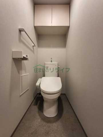 トイレ　反転タイプ・別部屋参考写真