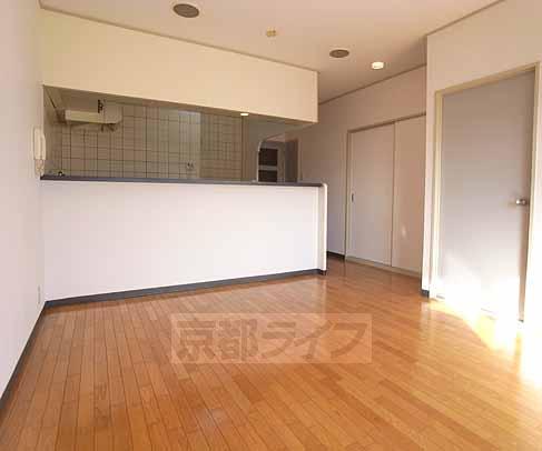 居室・リビング　オシャレなカウンターキッチンＬＤＫです。