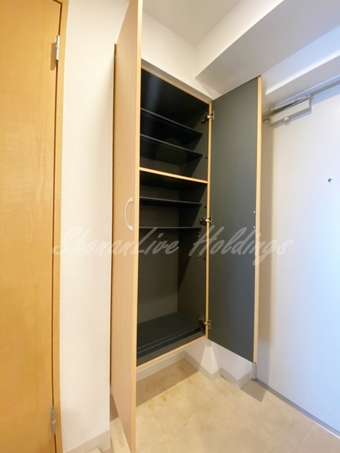 玄関　お履き物が多い方にもおすすめ♪