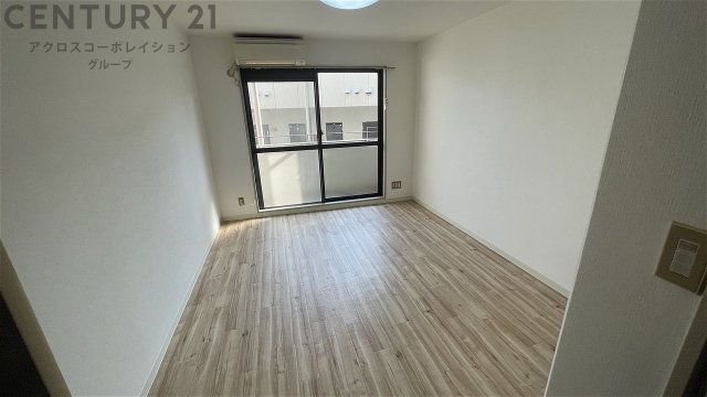 居室・リビング　エアコン付きで初期費用を抑えられます☆