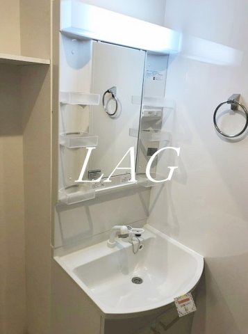 洗面設備　独立洗面台です。