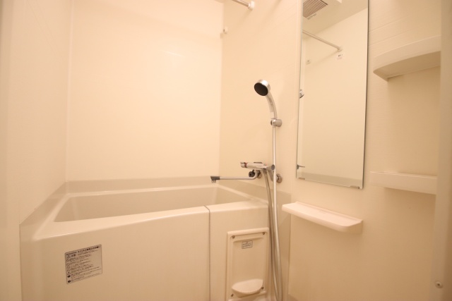 バス・シャワールーム　※別室の参考写真の為、現況優先です。