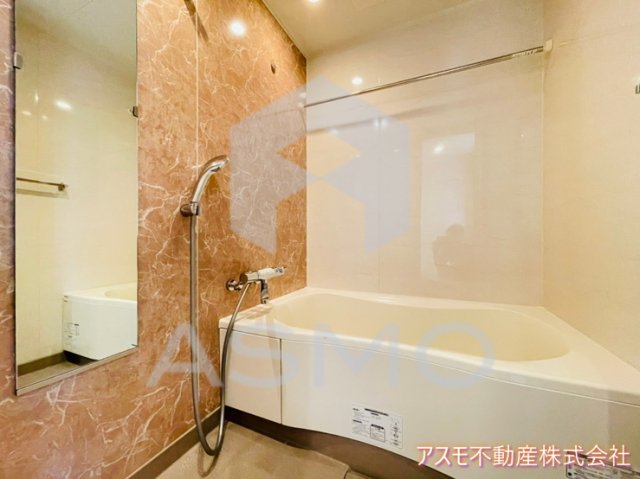 バス・シャワールーム　同マンション別部屋参考写真