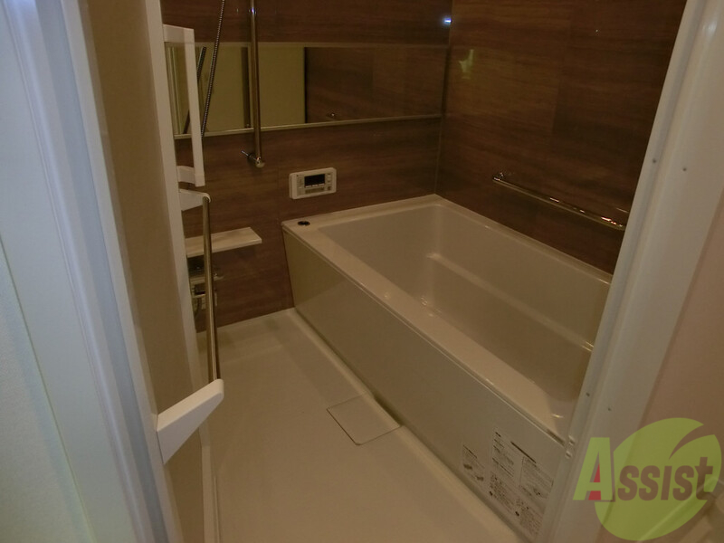 バス・シャワールーム　高級感あるお風呂で一日の疲れも癒やされます