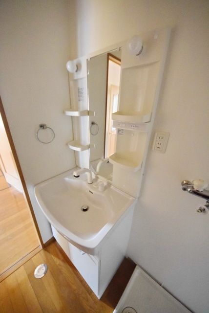 洗面設備　※同タイプ間取り設備施工例現況優先