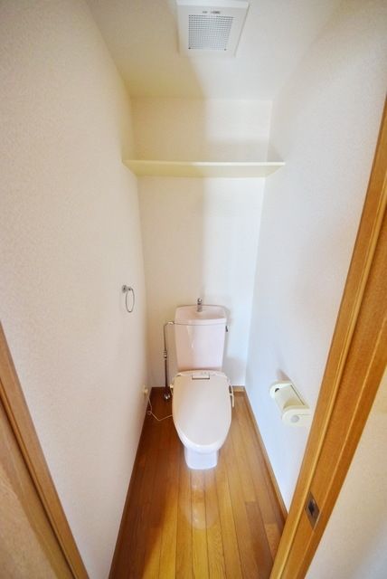 トイレ　※同タイプ間取り設備施工例現況優先