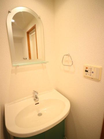 洗面設備　※参考写真