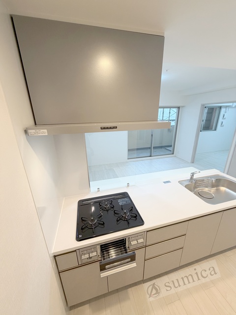 キッチン　３口システムキッチンでお料理楽しく♪♪