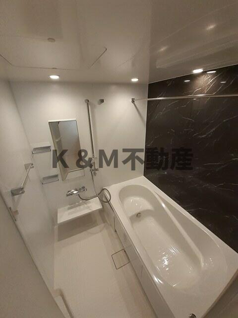 バス・シャワールーム　お風呂で日々の疲れを落としましょう