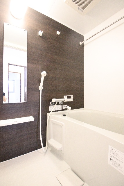 バス・シャワールーム　※別室の参考写真の為、現況優先です。