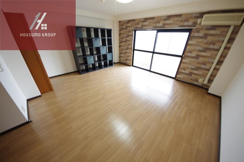 居室・リビング　居間です