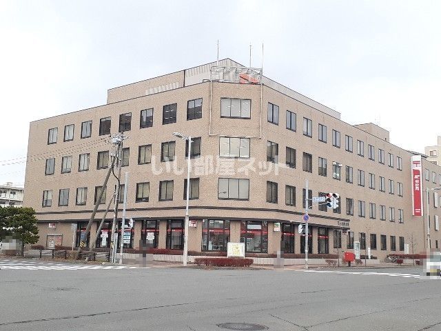 郵便局　苫小牧郵便局（郵便局）まで131m