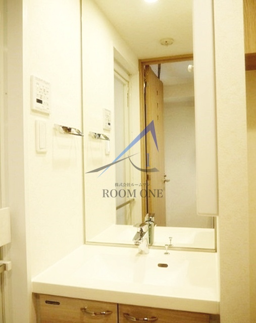 洗面設備　洗面台です。