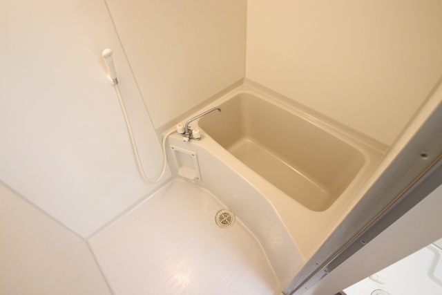 バス・シャワールーム　※同建物内別室の参考写真です