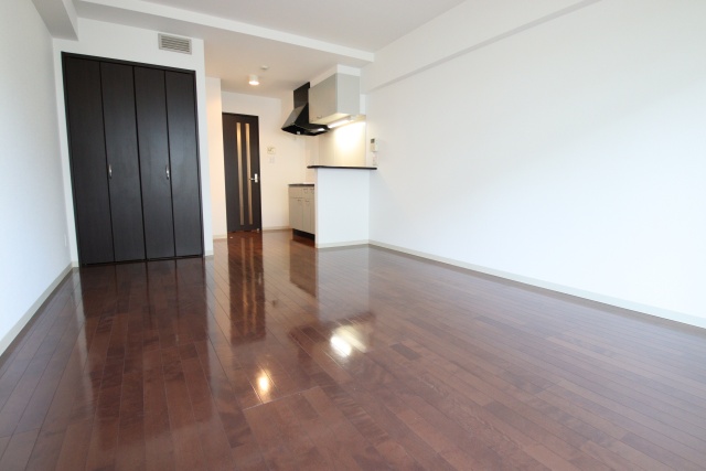 居室・リビング　※同建物内別室の参考写真です