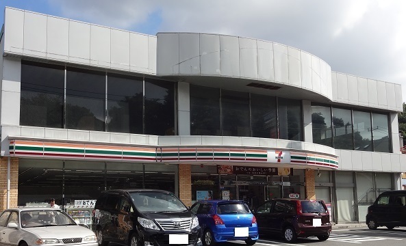 コンビニ　セブンイレブン横浜上中里南店（コンビニ）まで691m
